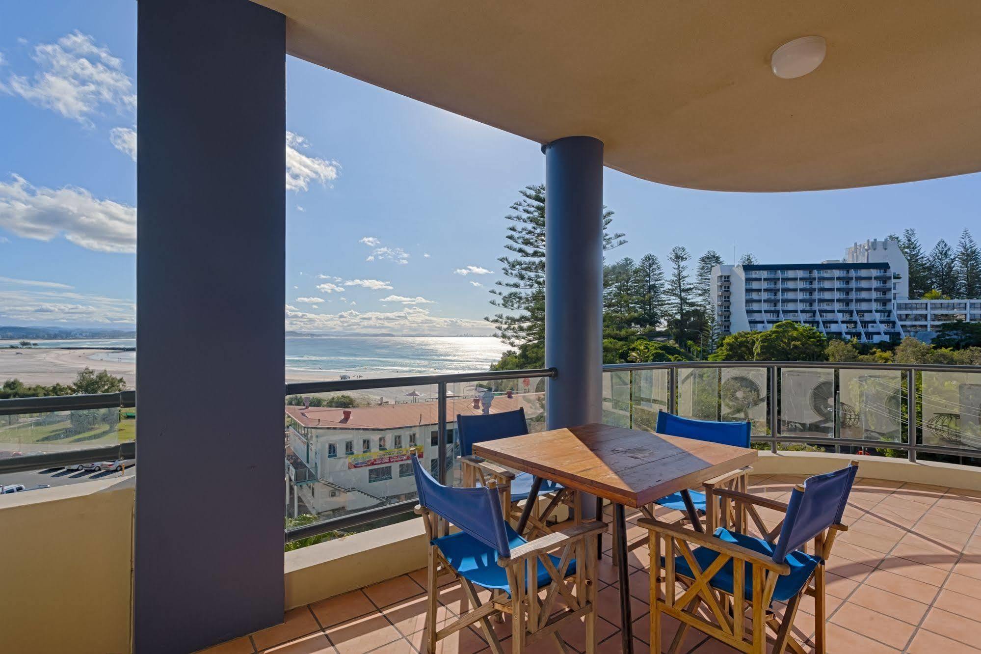 Komune Resort And Beach Club Greenmount Beach Coolangatta Екстер'єр фото